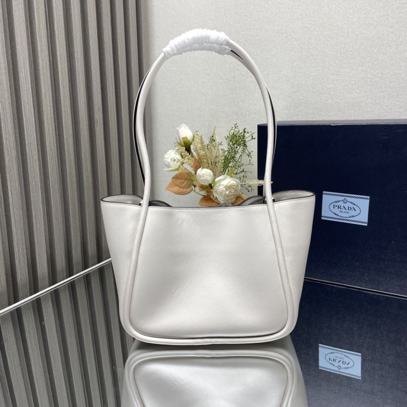 Pra*a bucket bags